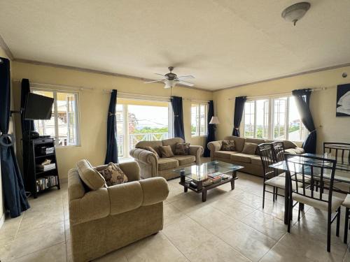 Green Garden Apartment | 8 Coral Haven