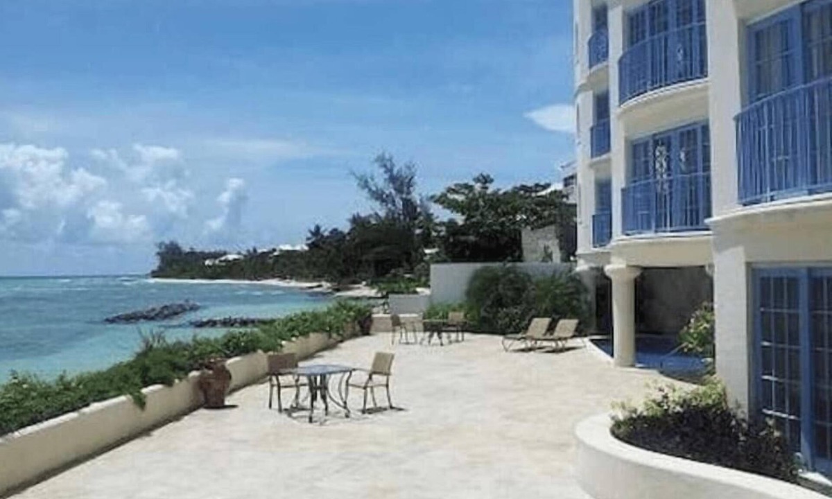 Hastings Condo | Breathe Easy at this Relaxing Beach Front Property
