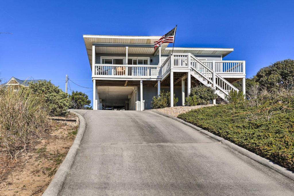 Emerald Isle House | Coolpeppers Cabana Home with Ocean Views!