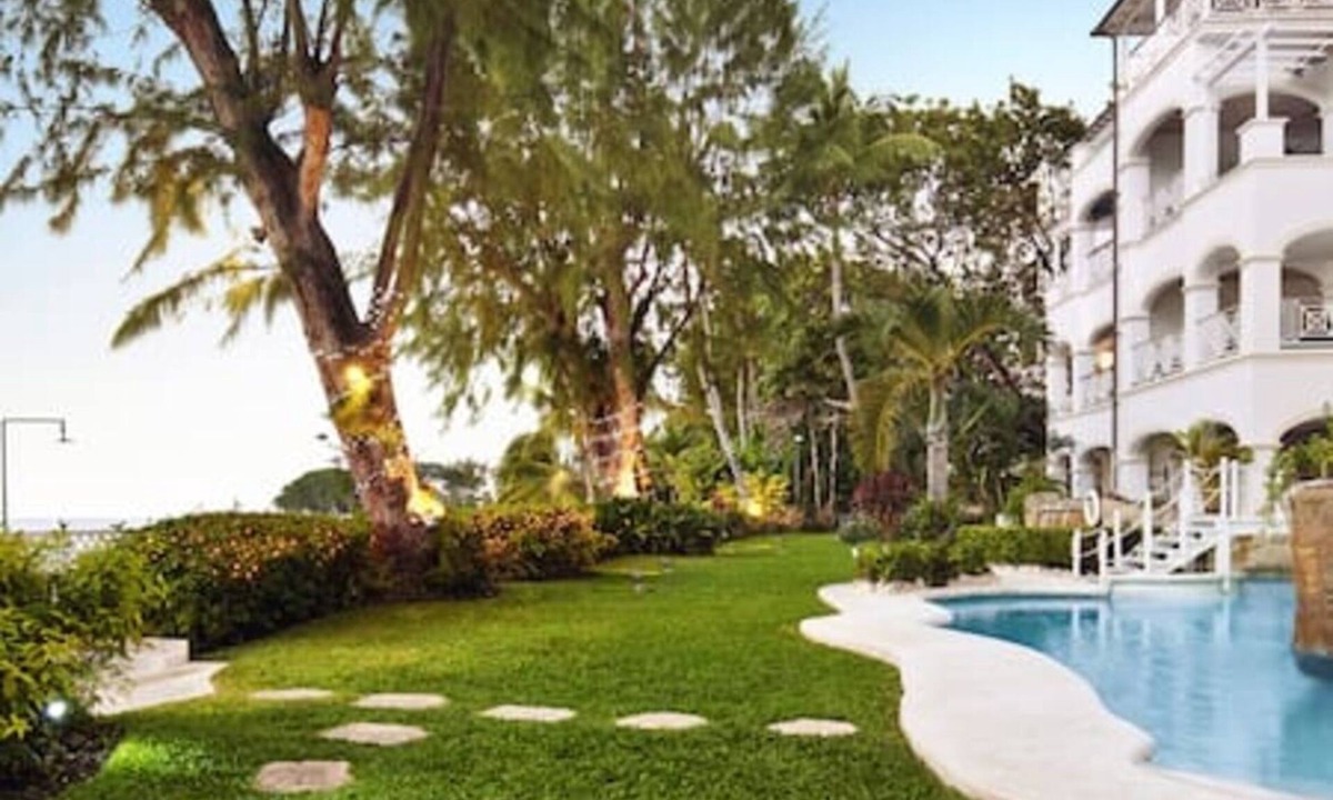 Old Trees Bay Villa | Firefly at Old Trees by Young Estates