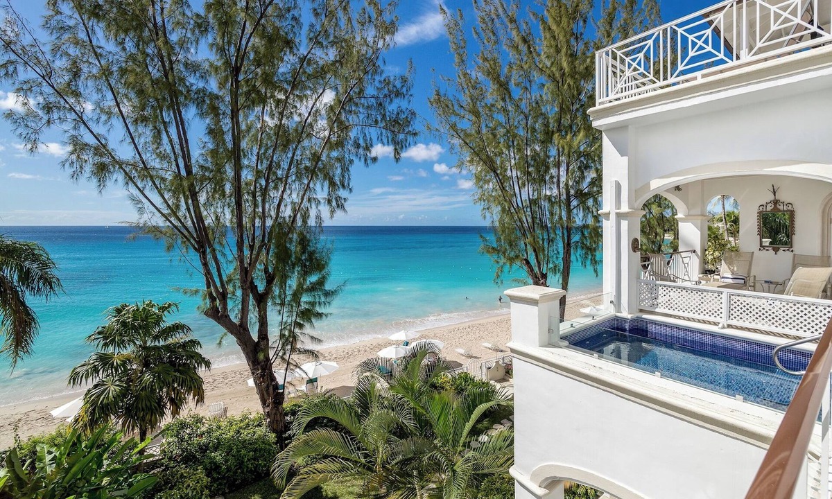 Old Trees Bay Condo | Hallidays at Old Trees by Young Estates