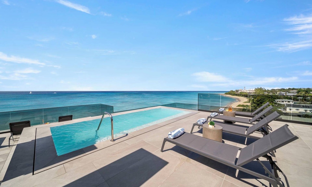 Brighton Apartment | Romantic Beachfront Condo - Allure 102 (1 bed)
