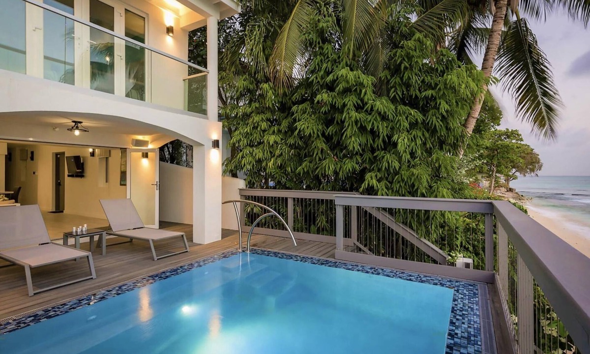 Prospect Villa | Tideline- 4BR Beachfront Modern Villa