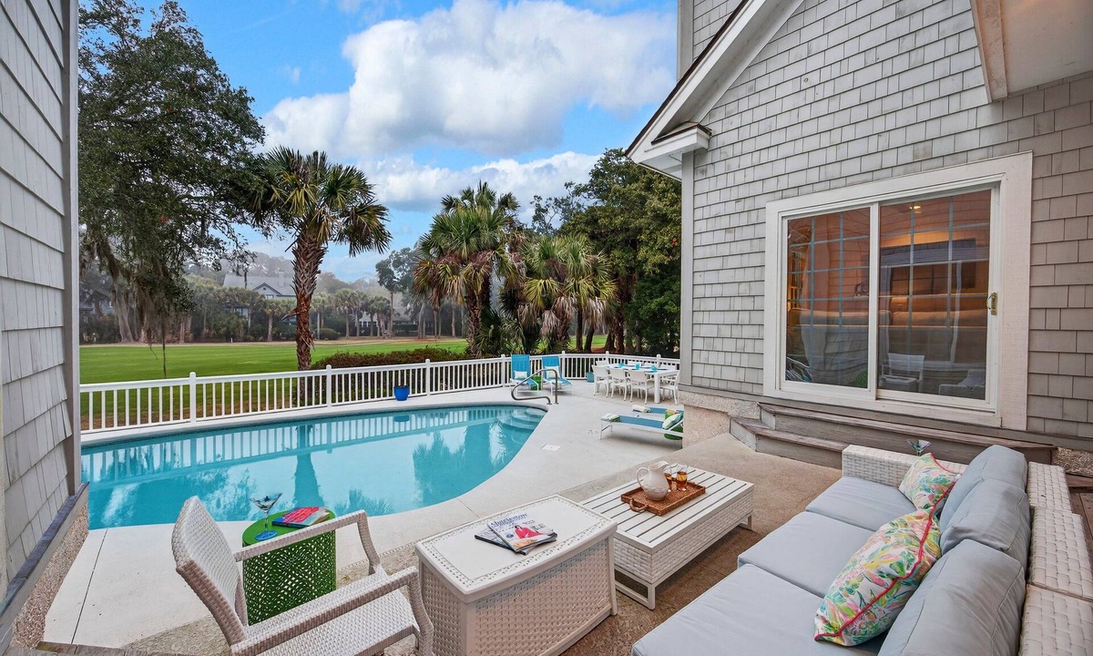 Vanderhorst Plantation House | Turtle Point Golf Views, Private Pool!