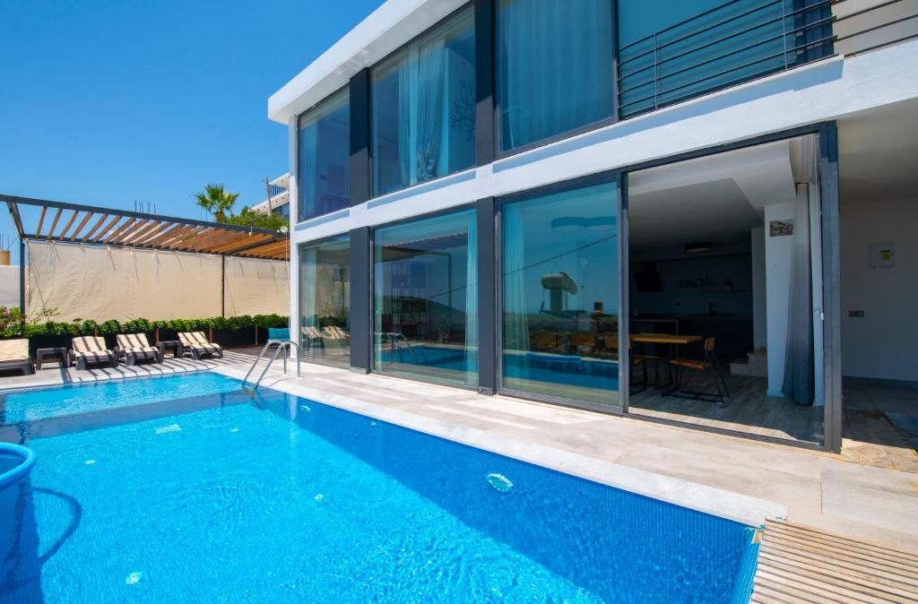 Kalkan Villa | Villa Loca