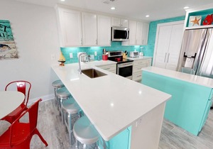 Waterfront condo w. resort amenities + unbeatable views! in Tybee Island