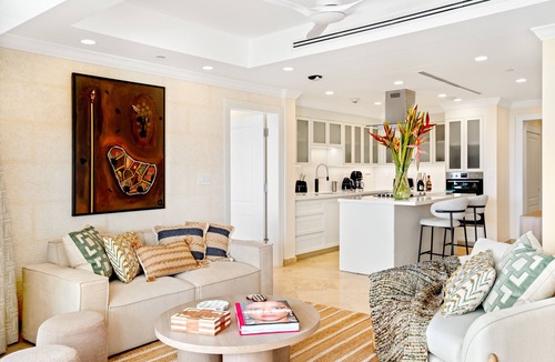 Diamond Valley Villa | A beautifully appointed 1-bdrm, 2-bath resort villa atop Barbados’ most celebrated cliffside, w/panoramic ocean views & designer interiors. Dedicated concierge service & complimentary airport transfers.