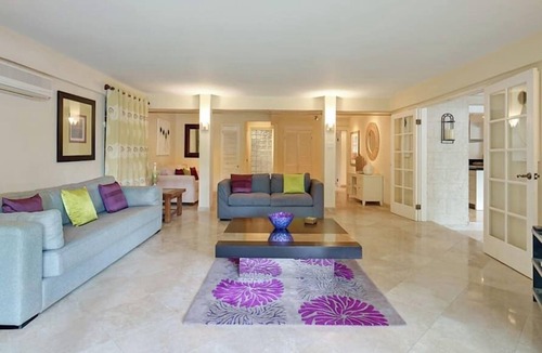 Old Trees Bay Villa | A Spectacular Ridge-front Home