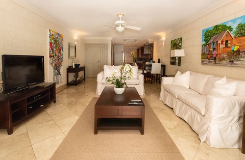 Old Trees Bay Condo | Beachfront, 2 Bedroom Condo.