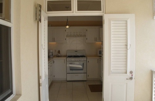 Prospect Apartment | Beautiful west coast apartment amazing sunset views 5 minute walk to the beach.