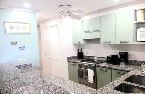 Hastings Condo | Breathe Easy at this Relaxing Beach Front Property