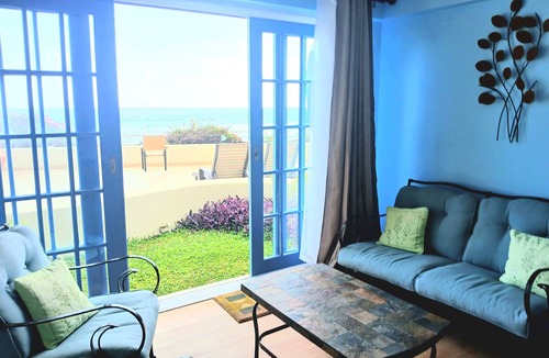 Hastings Condo | Breathe Easy at this Relaxing Beach Front Property