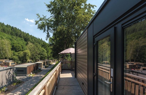 Luxembourg Ardennes House | Bubbling warmth under Luxembourg's starlit sky