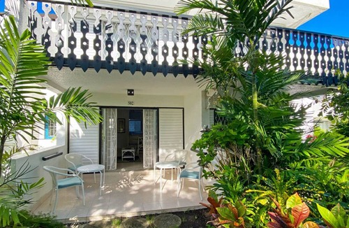 Rockley Apartment | Comfy & Spacious Apt Walking Distance to Beach