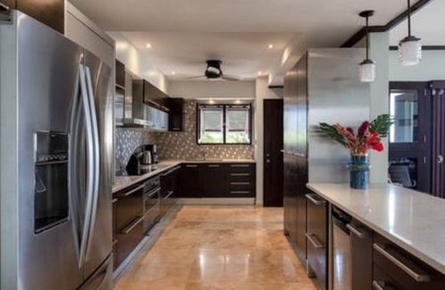 Old Trees Bay House | Crowsnest at Coral Cove by Young Estates