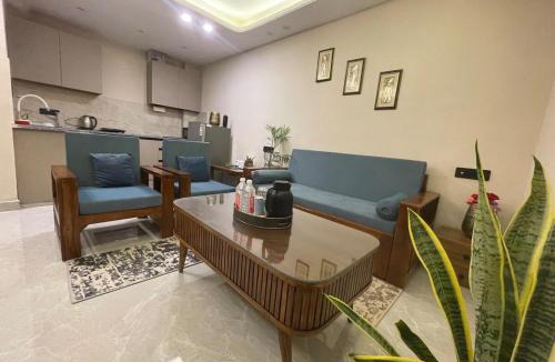 Sainik Farm Apartment | Elysium