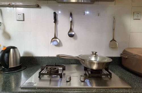 Downtown Shanghai Apartment | Enjoy going to china & Sunny subway apartment in shanghai downtown