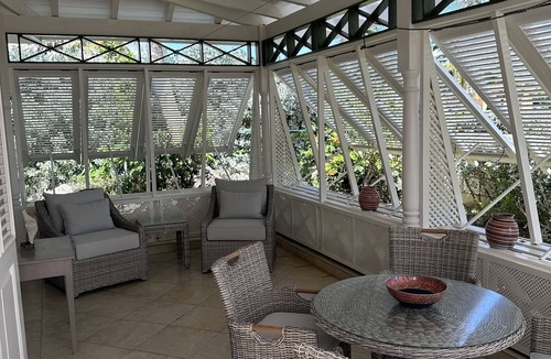 Union Hall House | Gorgeous traditional style Bajan Villa overlooking the sea at Sharks Hole Beach.