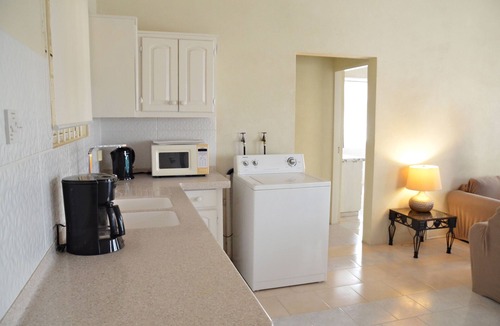Douglas House | Heywoods Park - West Coast - Barbados - Close to Beach - Free Wi-Fi