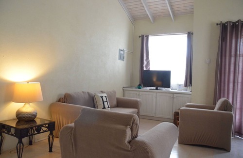 Douglas House | Heywoods Park - West Coast - Barbados - Close to Beach - Free Wi-Fi
