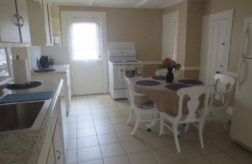 Windsor House | Home Away From Homen
