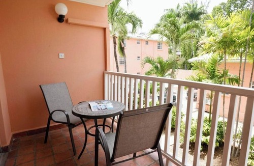 Rendezvous Apartment | Island Escape, 0.8 Mi to St. Lawrence Gap & Nightlife Fun