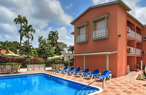 Rendezvous Apartment | Island Escape, 0.8 Mi to St. Lawrence Gap & Nightlife Fun