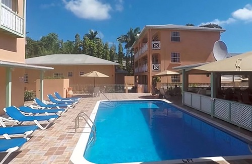 Rendezvous Apartment | Island Escape, 0.8 Mi to St. Lawrence Gap & Nightlife Fun
