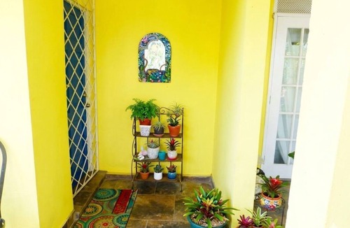 Hastings Apartment | Lovely south coast apartment, 2 bedrooms with A/c, patio, garden, walk to beach