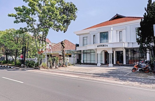 Malabar House | Modern Twin Suite Stay with Free WiFi and Parking