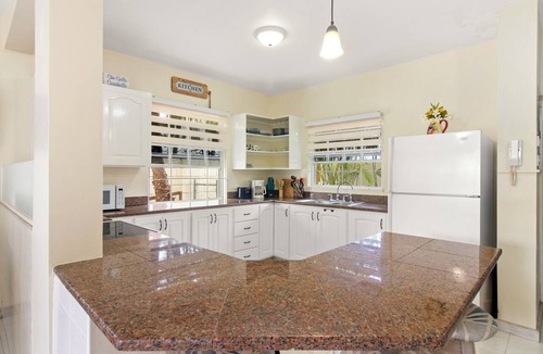 Blue Waters Apartment | Palm View 4 - Cozy 2 bedroom apartment in Barbados