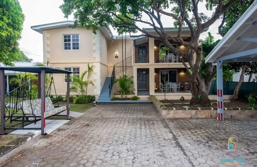 Dover Apartment | Private Porch Near Dover Beach and St. Lawrence