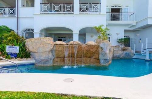 Old Trees Bay Condo | Sea Breeze at Old Trees by Young Estates
