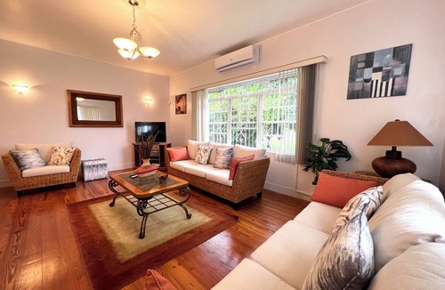 Lower Carlton House | Seagaze Beach House - by Zenbreak