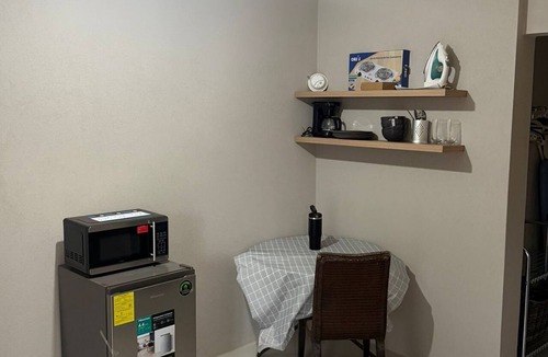 Clapham Apartment | Short Term Embassy Studio Rental - Economical