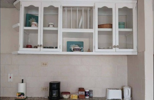 Saint Marks House | Spacious 3 bedroom home, 10 minute walk to Bay on East Coast. Sleeps 7.