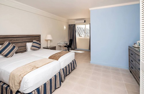 Dover Hotel | Stay in the Heart of Barbados' Vibrant South Coast l 2 Units for Group Stay
