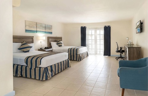 Dover Hotel | Stay in the Heart of Barbados' Vibrant South Coast l 2 Units for Group Stay