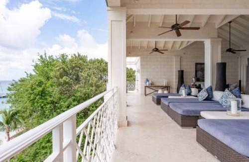 Old Trees Bay Condo | The Penthouse at Smugglers Cove by Young Estates
