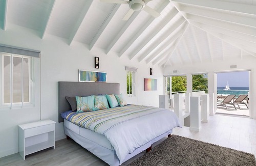 Prospect Villa | Tideline- 4BR Beachfront Modern Villa