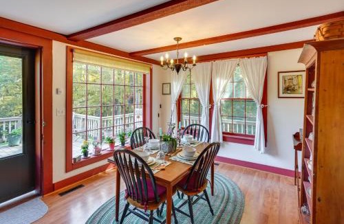 Glendale House | Tranquil 3 BR Stockbridge House w/Private Deck!