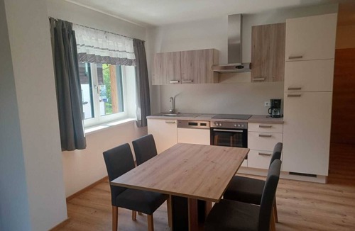 Tiefgraben Apartment | Vacation apartment directly on the beautiful Irrsee with its own bathing area