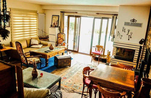 Orhangazi Villa | Villa Lake Paradise - Small Villa Lakeshore