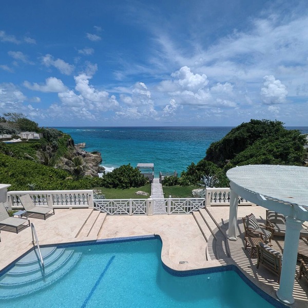 Stunning Clifftop, Oceanfront Villa with Breathtaking Views