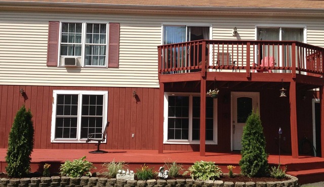 2400sf Secluded Family Mountain House 16 Acres- 2 min to Jiminy Peak- near Lenox in Hancock