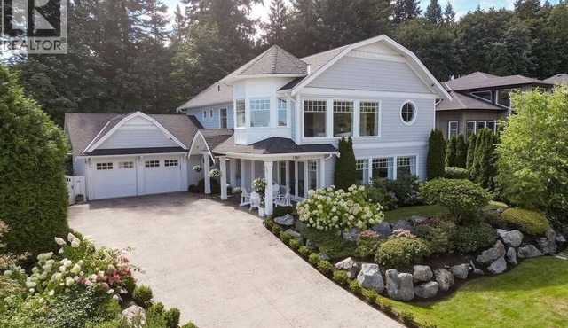 3 bed/5 bath beautiful coastal family home w/water views near airport & Sidney in North Saanich