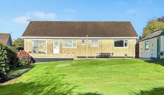 3 bedroom accommodation in Lanjeth, near St Austell in St Austell