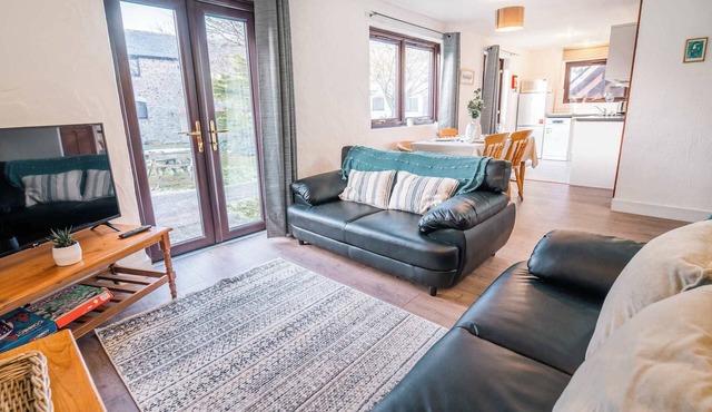 3 Cosy Cornish Holiday Cottages, Bude - Sleeps 14 in Bude