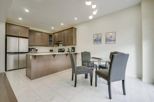 922 Logan Drive in Milton