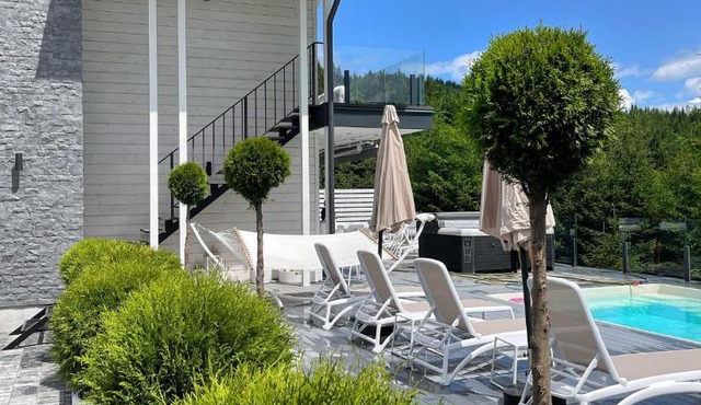 be be Chalet - premium jacuzi & private pool in Bukovel